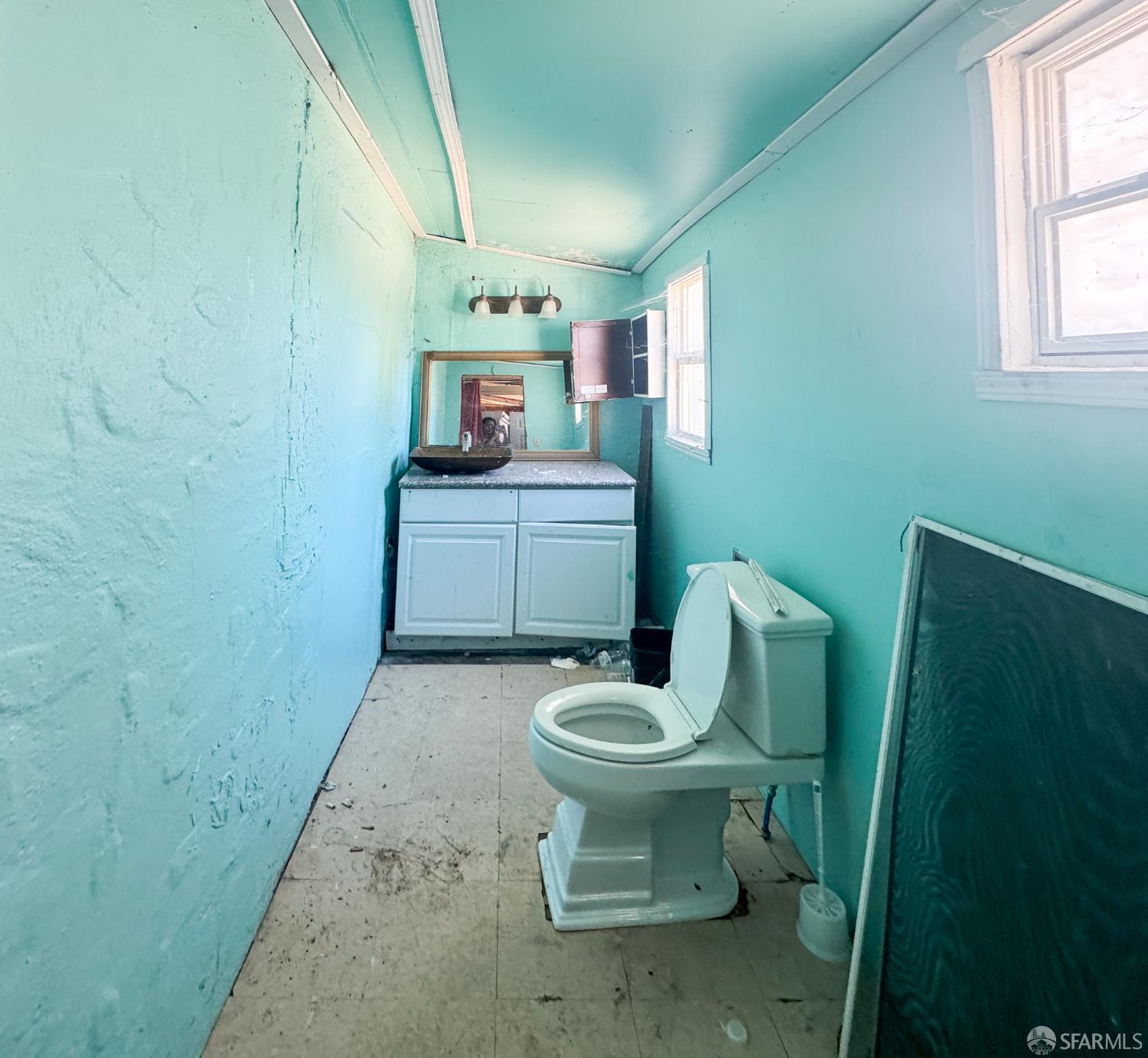 Detail Gallery Image 9 of 19 For 50 Mims Ave, Bay Point,  CA 94565 - 3 Beds | 1 Baths