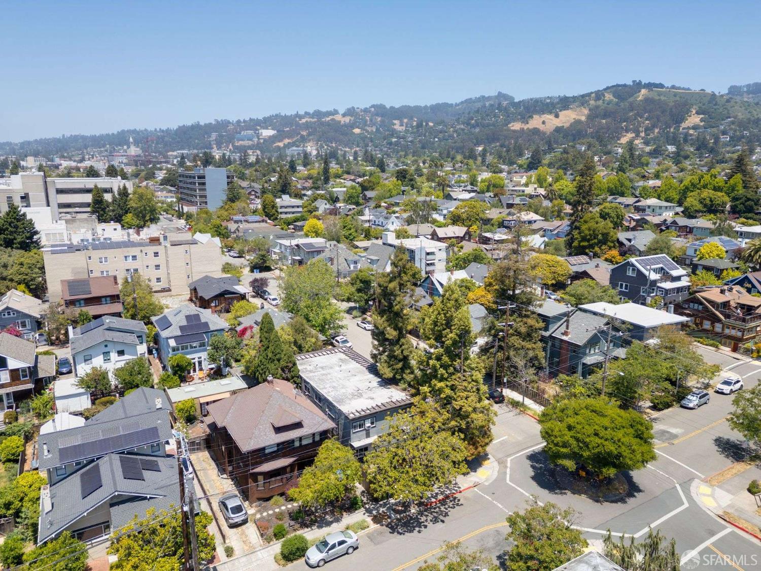 Detail Gallery Image 13 of 29 For 2443 Woolsey St, Berkeley,  CA 94705 - – Beds | – Baths
