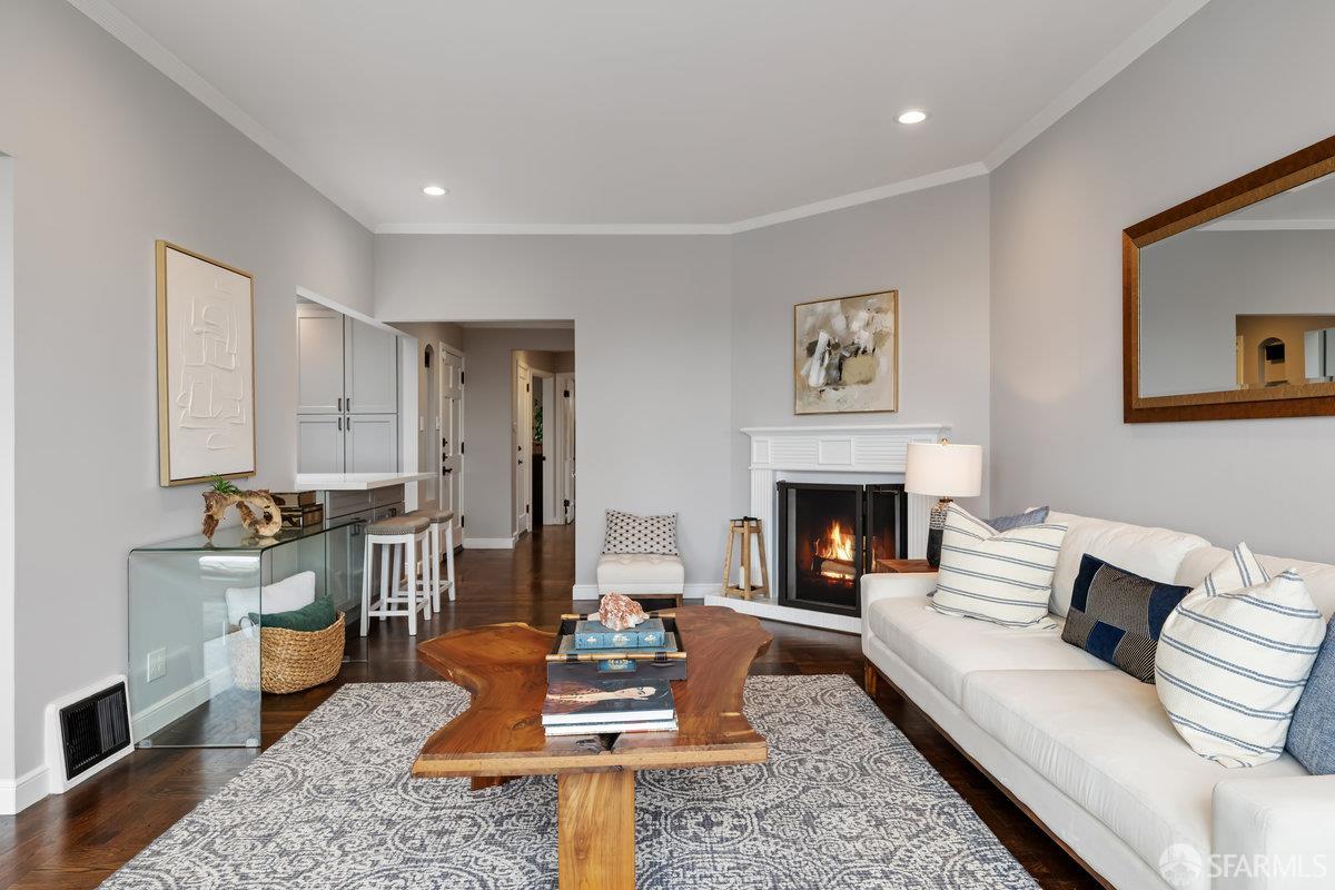 Detail Gallery Image 5 of 76 For 1606 34th Ave, San Francisco,  CA 94122 - 3 Beds | 2 Baths
