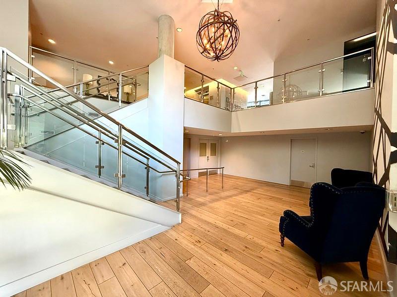 Detail Gallery Image 3 of 28 For 2125 Bryant St #403,  San Francisco,  CA 94110 - 2 Beds | 1 Baths