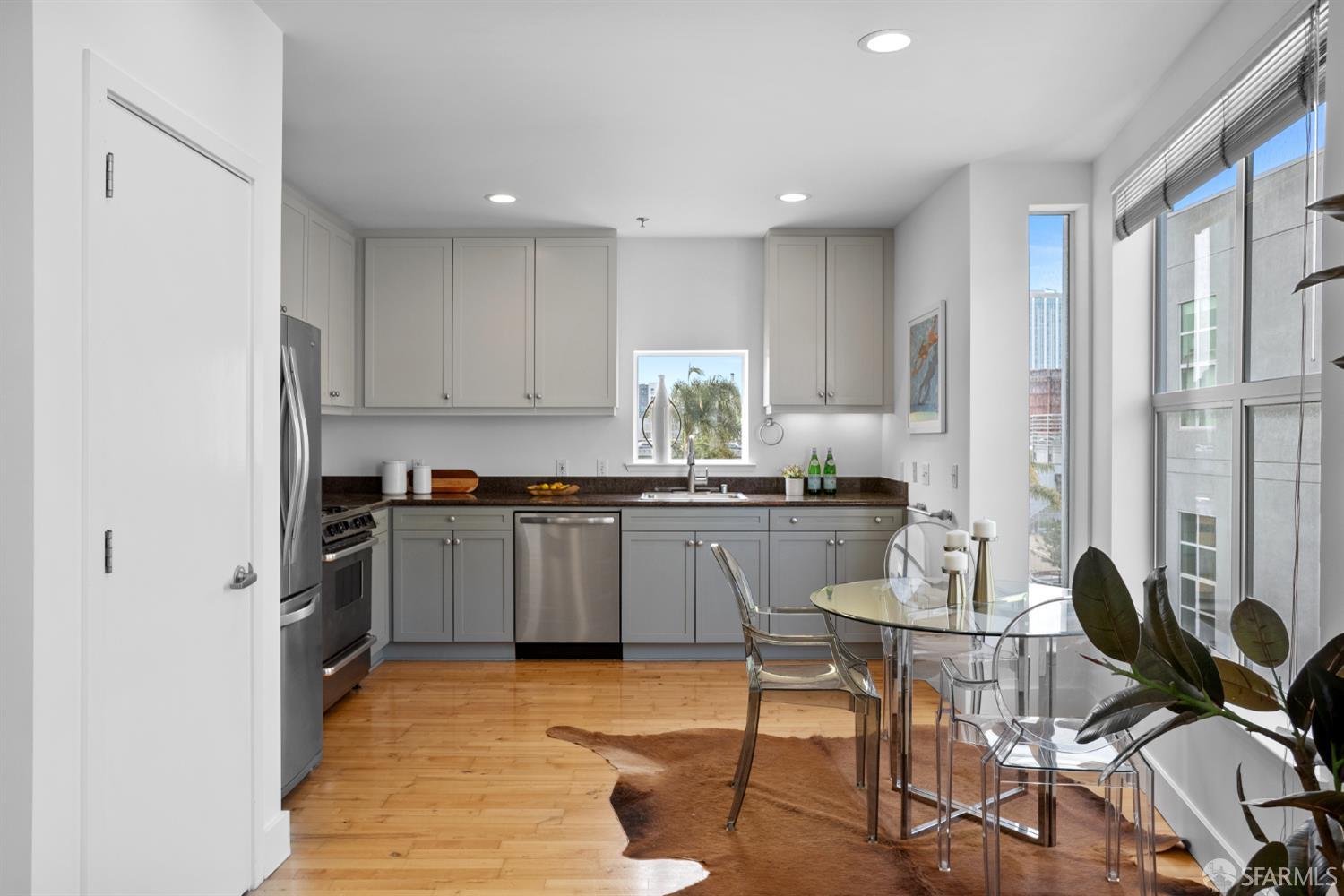 Detail Gallery Image 14 of 31 For 128 Morris St #15,  San Francisco,  CA 94107 - 1 Beds | 1/1 Baths