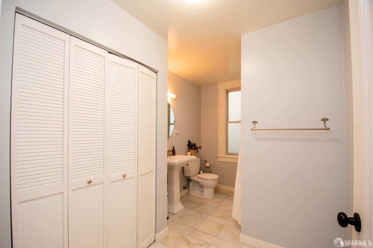 Detail Gallery Image 12 of 16 For 925 Treat Ave, San Francisco,  CA 94110 - 2 Beds | 1 Baths
