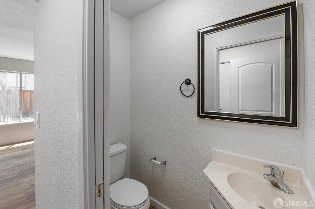 Detail Gallery Image 12 of 25 For 5124 Longdale Ct, Antioch,  CA 94531 - 3 Beds | 2/1 Baths