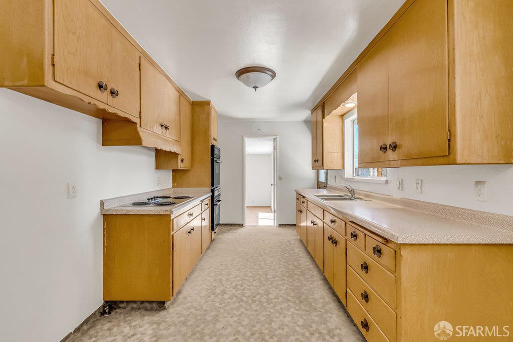 Detail Gallery Image 17 of 51 For 130 Pleasant View Dr, Pleasant Hill,  CA 94523 - 3 Beds | 1/1 Baths