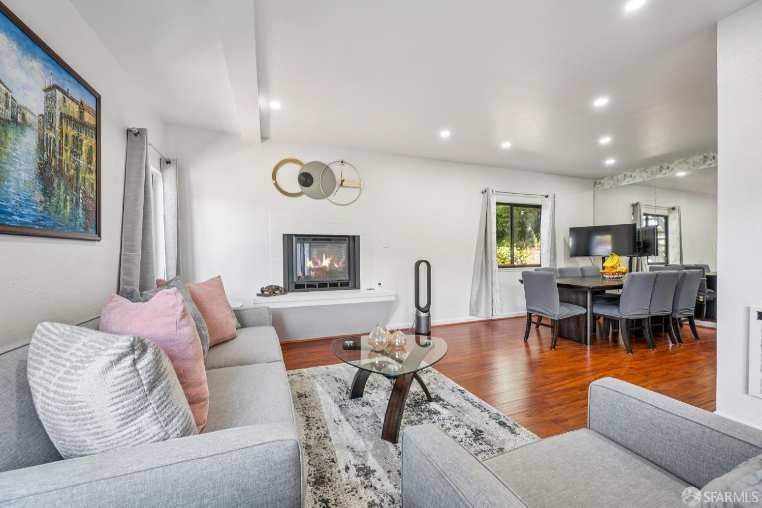 Detail Gallery Image 11 of 56 For 1 Appian Way #709-2,  South San Francisco,  CA 94080 - 3 Beds | 2 Baths