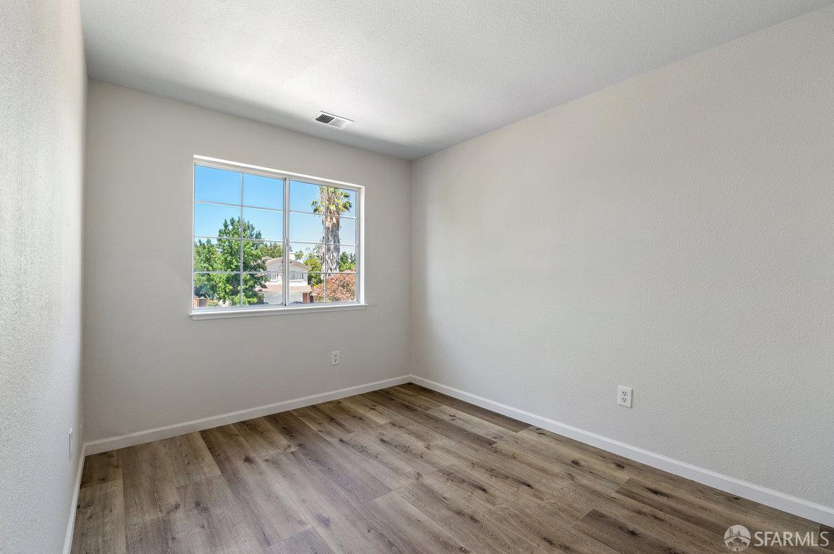Detail Gallery Image 17 of 25 For 5124 Longdale Ct, Antioch,  CA 94531 - 3 Beds | 2/1 Baths