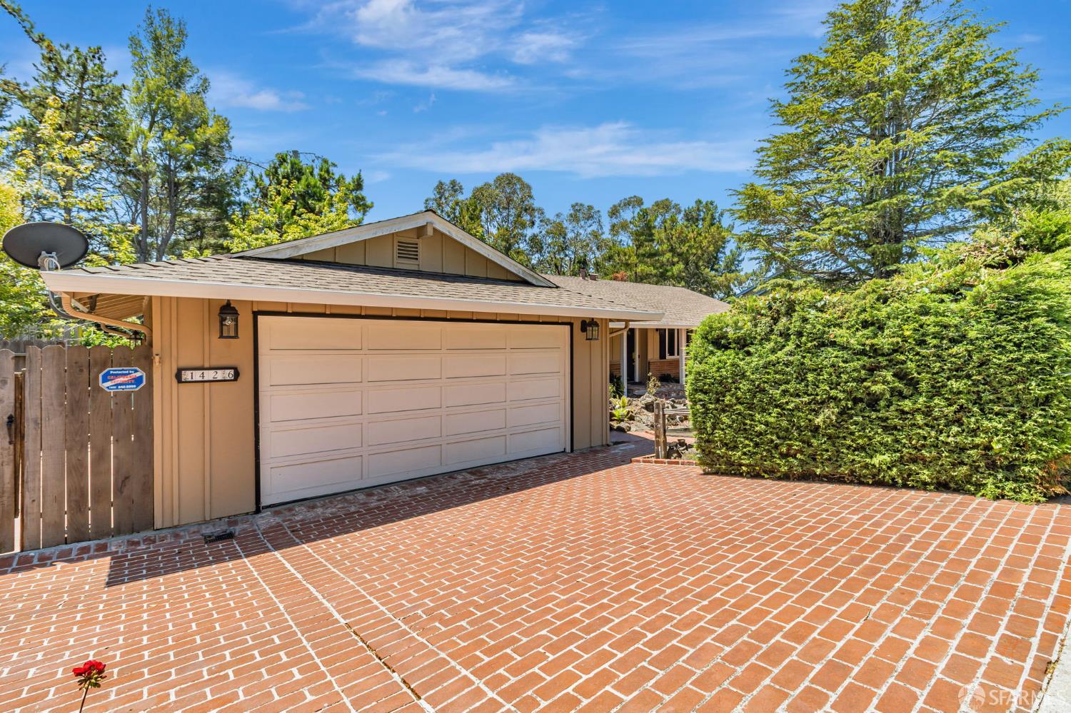 Detail Gallery Image 7 of 84 For 1426 Bel Aire Rd, San Mateo,  CA 94402 - 3 Beds | 3 Baths