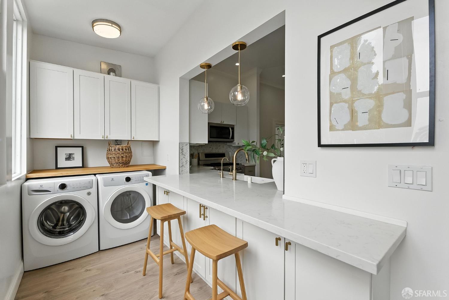 Detail Gallery Image 11 of 26 For 2152 15th St, San Francisco,  CA 94114 - 2 Beds | 2 Baths