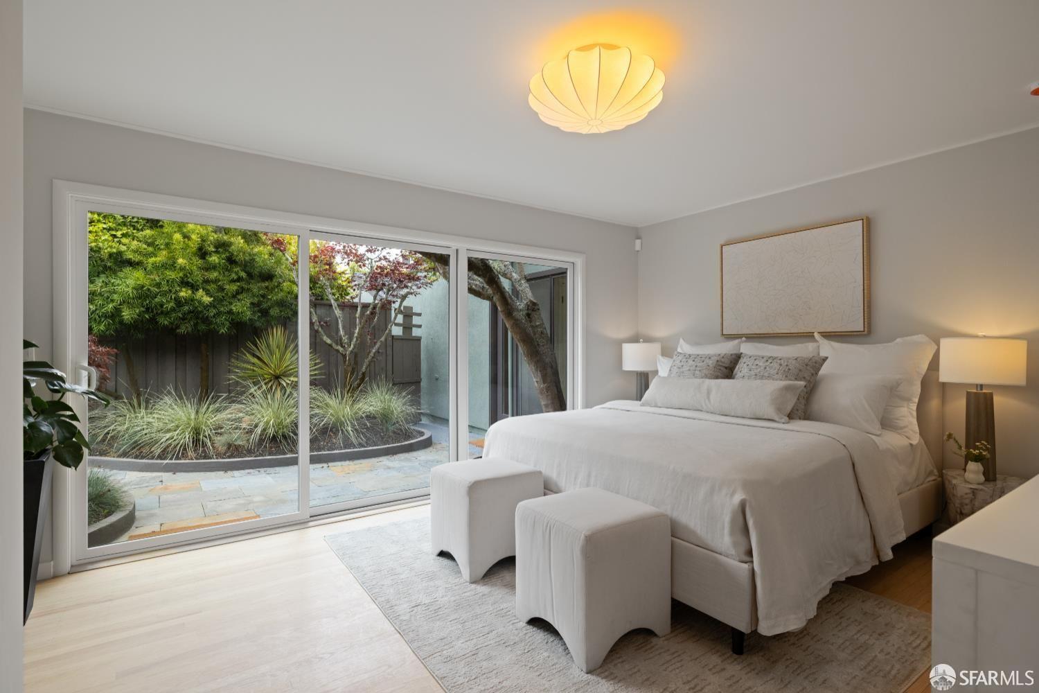 Detail Gallery Image 10 of 22 For 2955 Ocean Ave, San Francisco,  CA 94132 - 4 Beds | 3 Baths