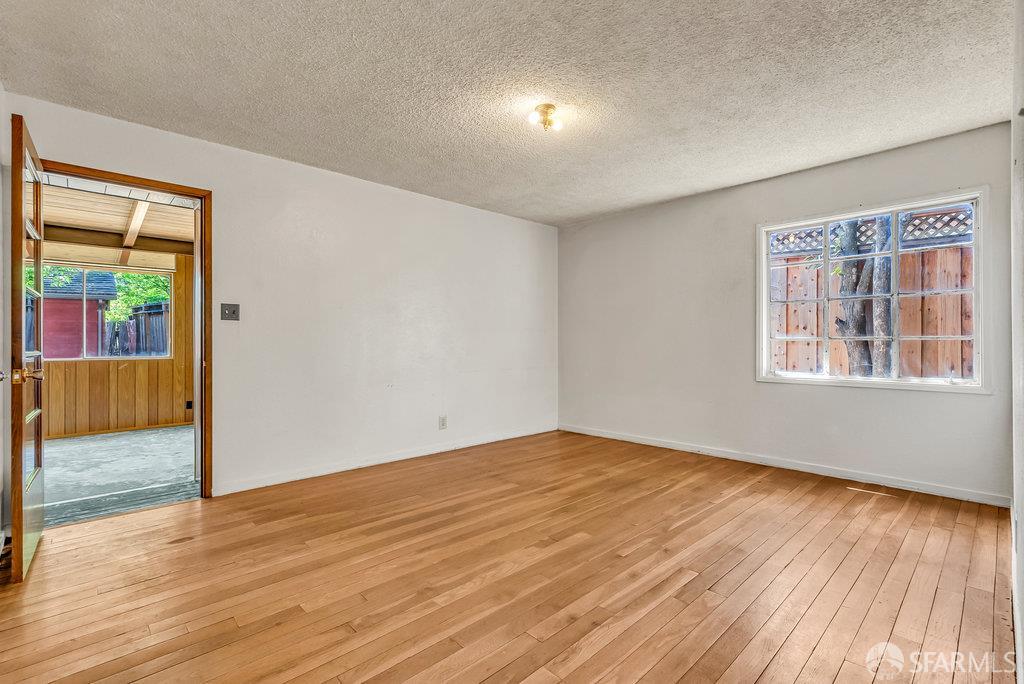 Detail Gallery Image 39 of 51 For 130 Pleasant View Dr, Pleasant Hill,  CA 94523 - 3 Beds | 1/1 Baths