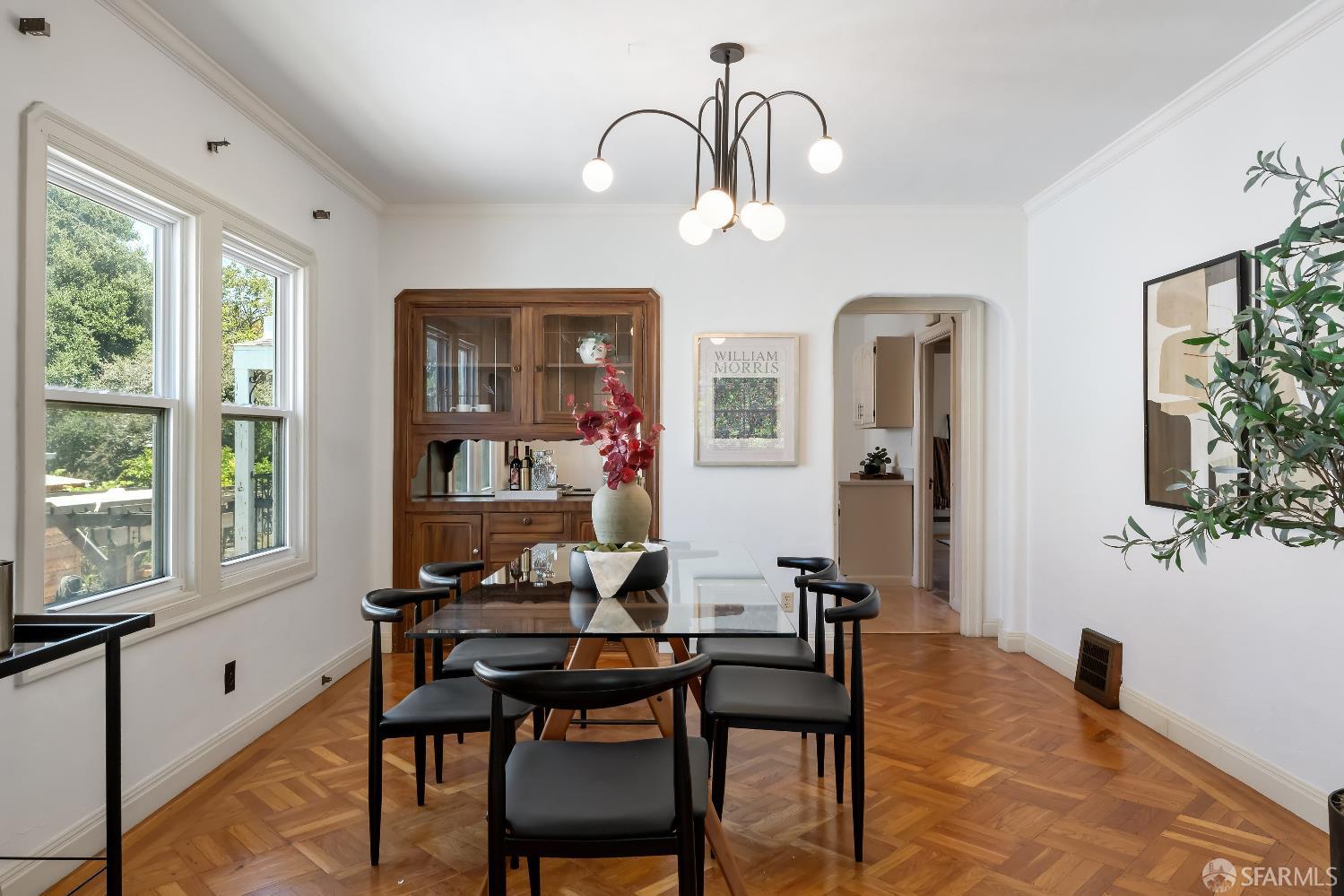 Detail Gallery Image 15 of 59 For 1475 Stannage Ave, Berkeley,  CA 94702 - 5 Beds | 2 Baths