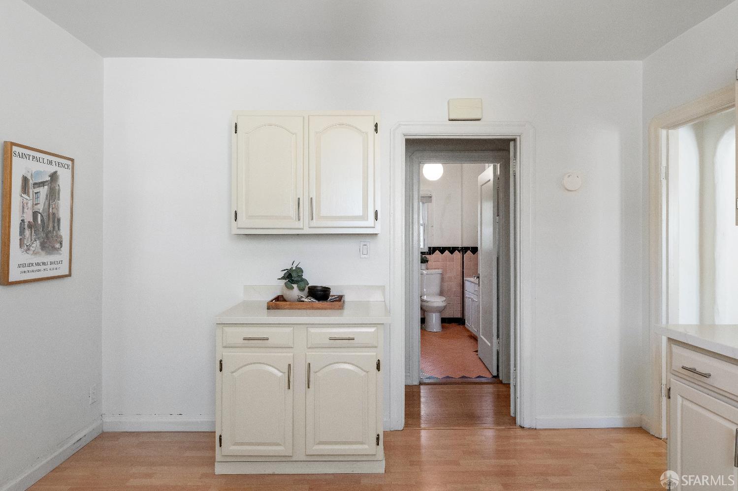 Detail Gallery Image 18 of 59 For 1475 Stannage Ave, Berkeley,  CA 94702 - 5 Beds | 2 Baths