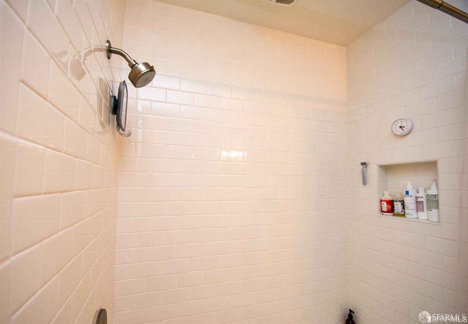 Detail Gallery Image 13 of 16 For 925 Treat Ave, San Francisco,  CA 94110 - 2 Beds | 1 Baths