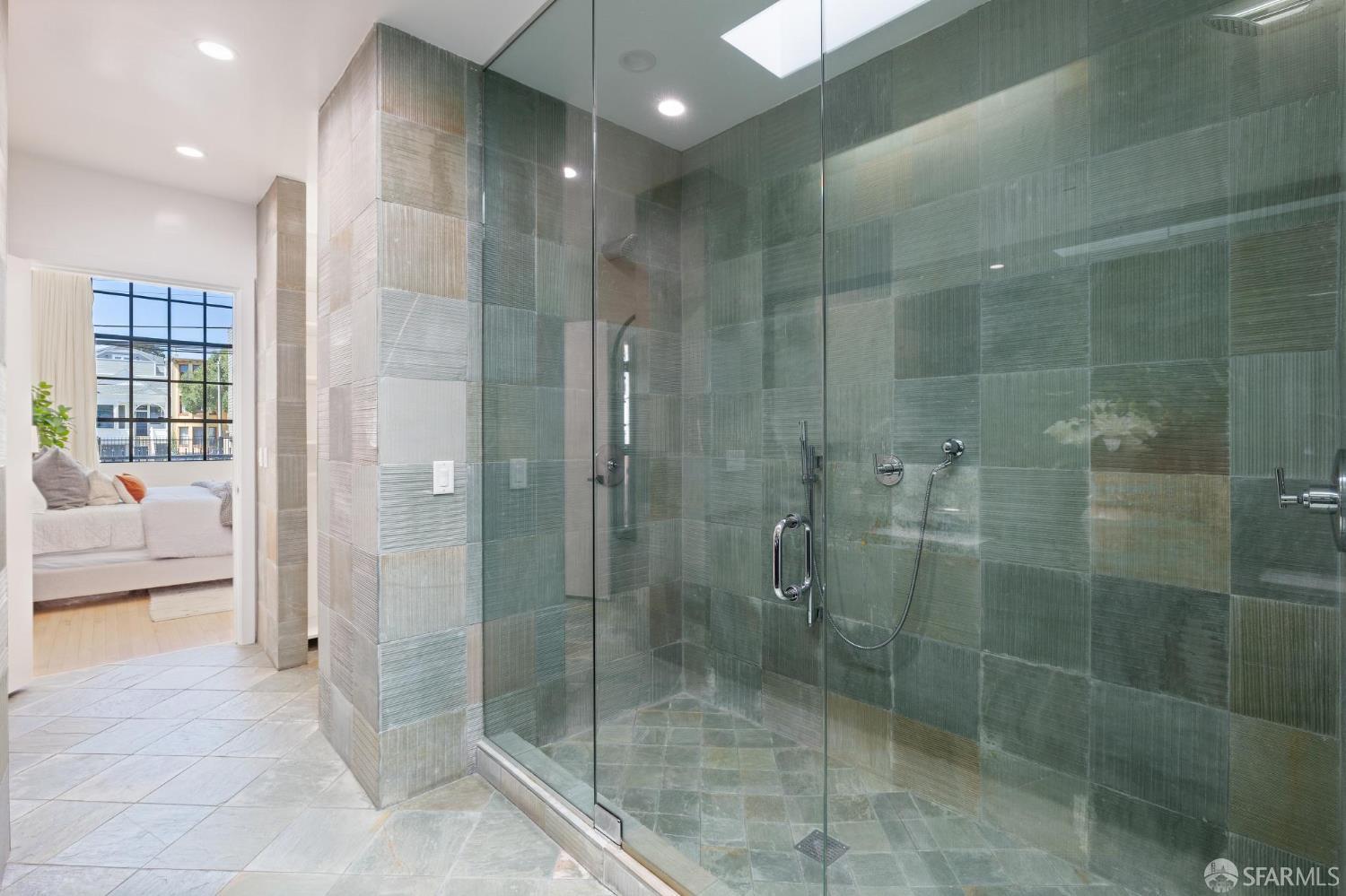 Detail Gallery Image 21 of 42 For 2232 Bush St, San Francisco,  CA 94115 - 3 Beds | 3/1 Baths