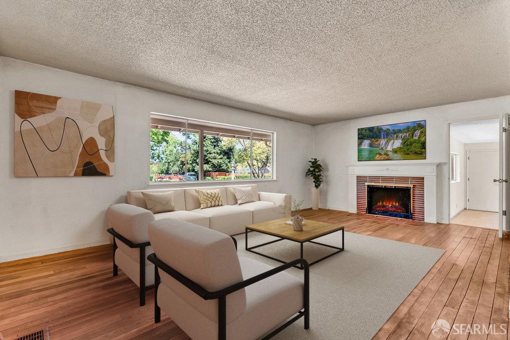 Detail Gallery Image 4 of 51 For 130 Pleasant View Dr, Pleasant Hill,  CA 94523 - 3 Beds | 1/1 Baths