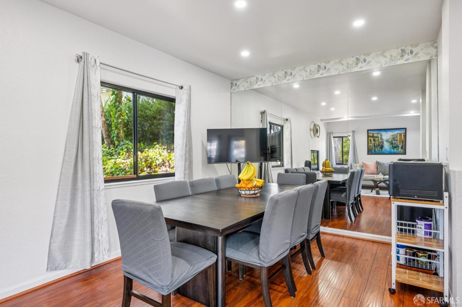 Detail Gallery Image 17 of 56 For 1 Appian Way #709-2,  South San Francisco,  CA 94080 - 3 Beds | 2 Baths