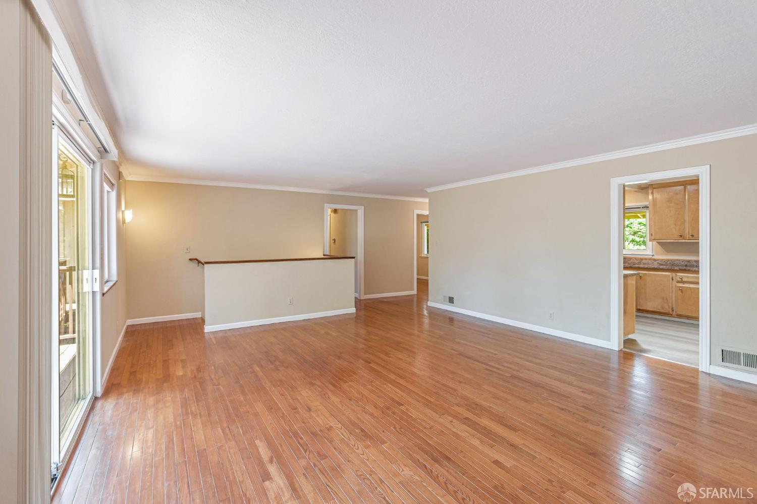 Detail Gallery Image 26 of 84 For 1426 Bel Aire Rd, San Mateo,  CA 94402 - 3 Beds | 3 Baths