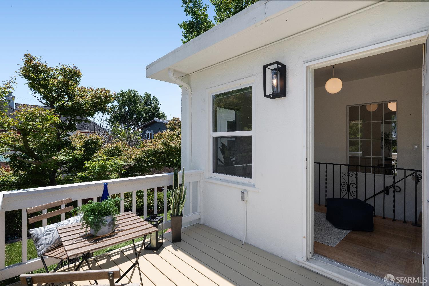 Detail Gallery Image 35 of 59 For 1475 Stannage Ave, Berkeley,  CA 94702 - 5 Beds | 2 Baths