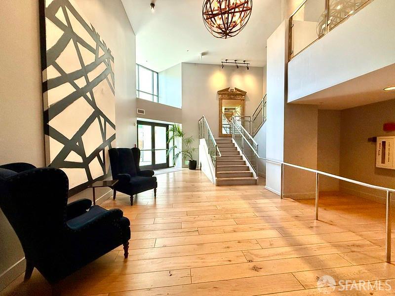 Detail Gallery Image 2 of 28 For 2125 Bryant St #403,  San Francisco,  CA 94110 - 2 Beds | 1 Baths