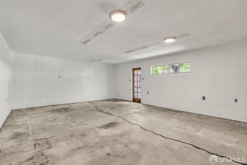Detail Gallery Image 48 of 51 For 130 Pleasant View Dr, Pleasant Hill,  CA 94523 - 3 Beds | 1/1 Baths