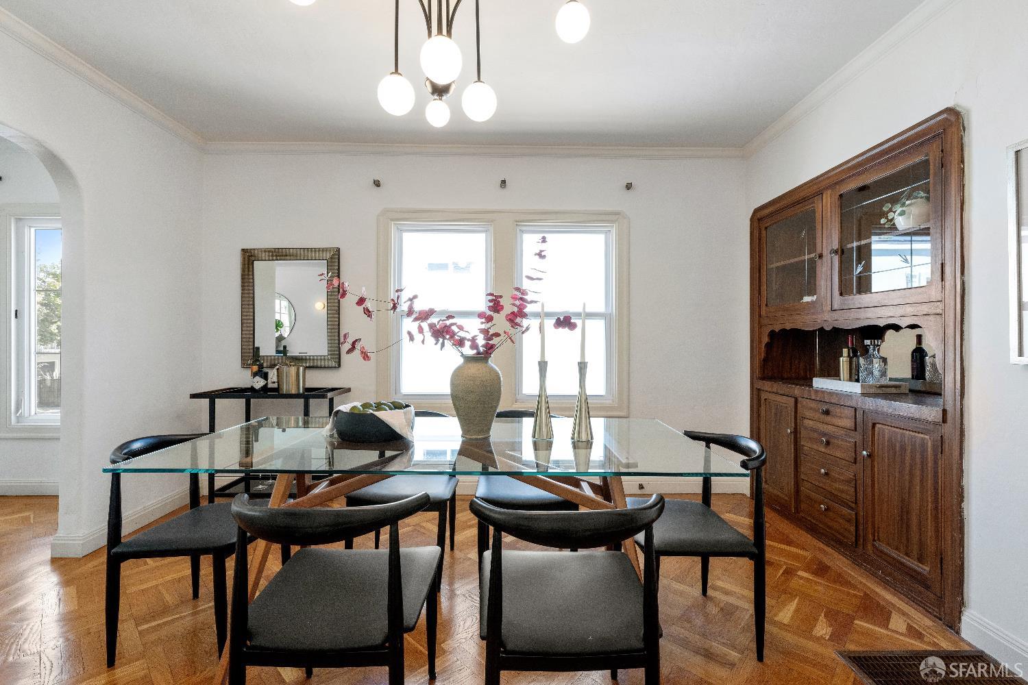 Detail Gallery Image 14 of 59 For 1475 Stannage Ave, Berkeley,  CA 94702 - 5 Beds | 2 Baths
