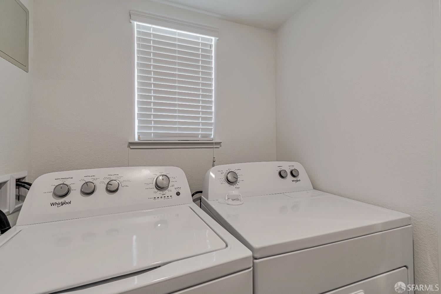 Detail Gallery Image 26 of 33 For 192 Waters Park Cir #2,  San Mateo,  CA 94403 - 2 Beds | 2/1 Baths