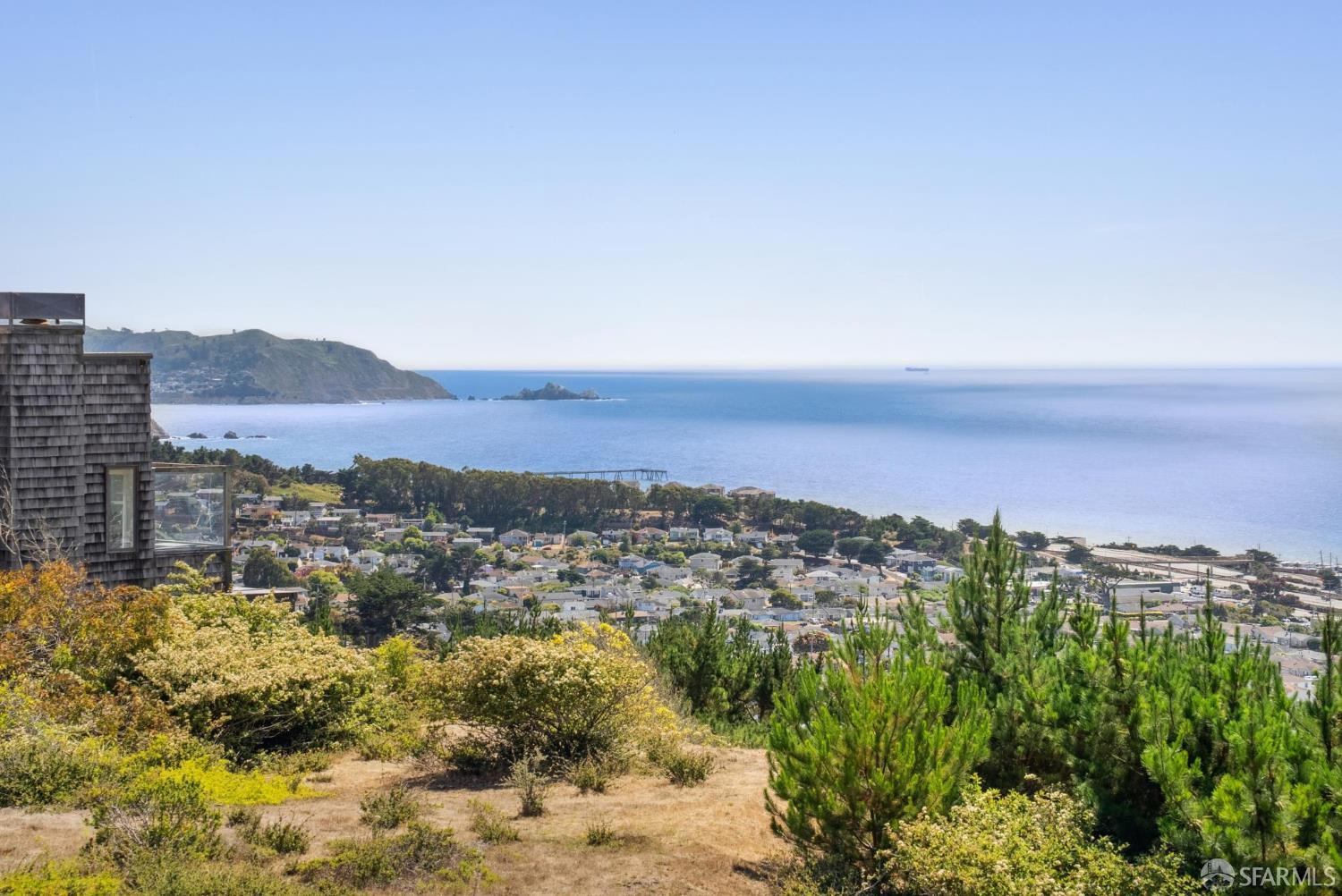 Detail Gallery Image 15 of 82 For 274 Beachview Ave #16,  Pacifica,  CA 94044 - 3 Beds | 2/1 Baths