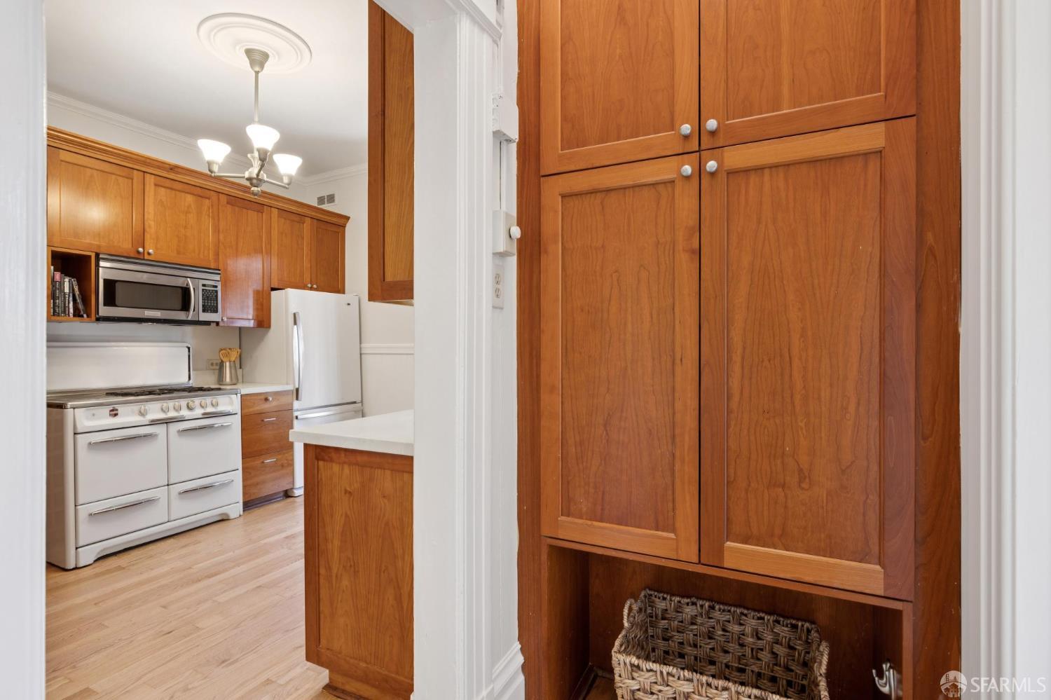 Detail Gallery Image 18 of 38 For 326 San Jose Ave, San Francisco,  CA 94110 - 3 Beds | 2 Baths