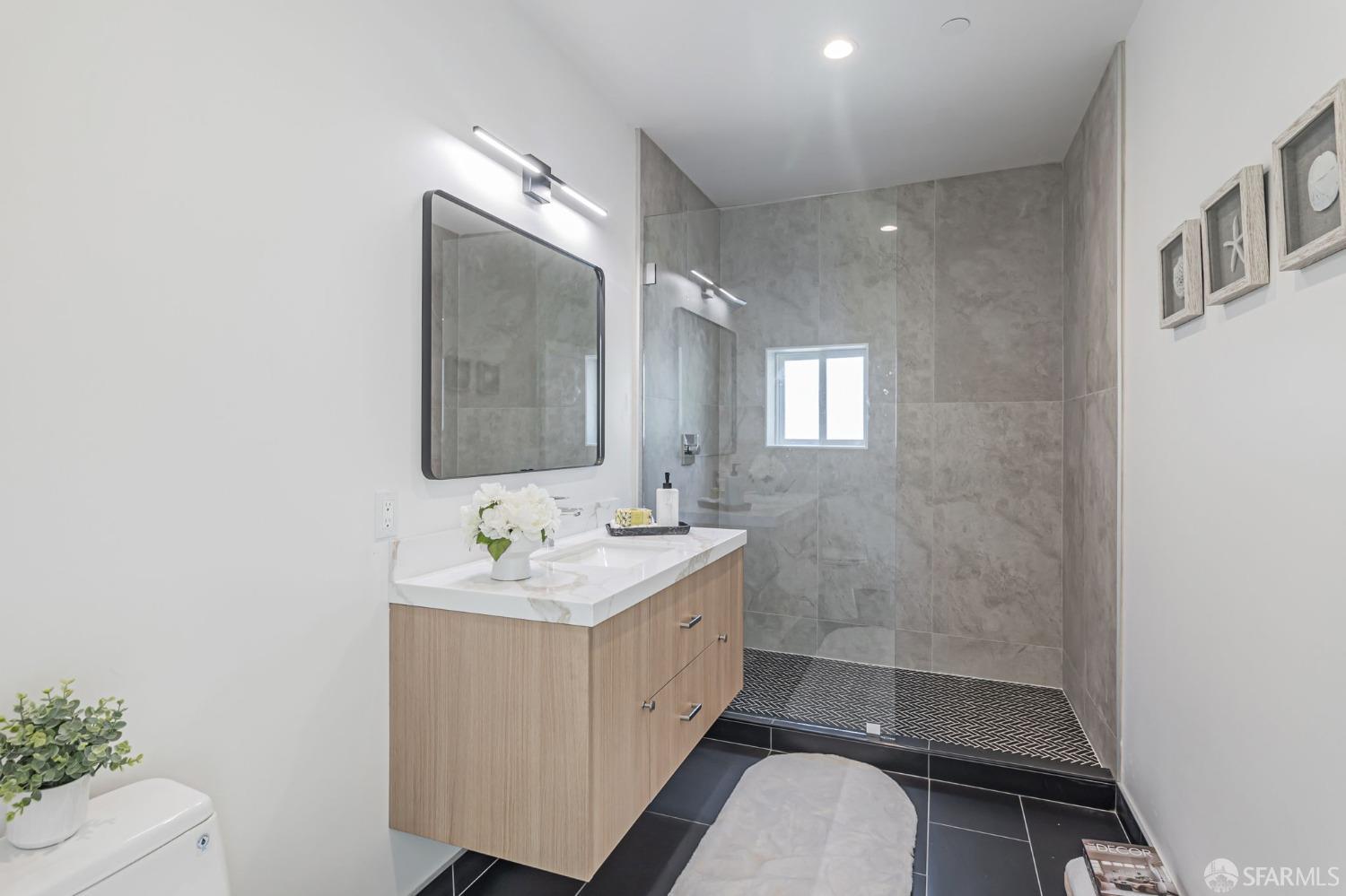 Detail Gallery Image 25 of 35 For 1841 Sunshine Valley Rd, Moss Beach,  CA 94038 - 4 Beds | 4 Baths