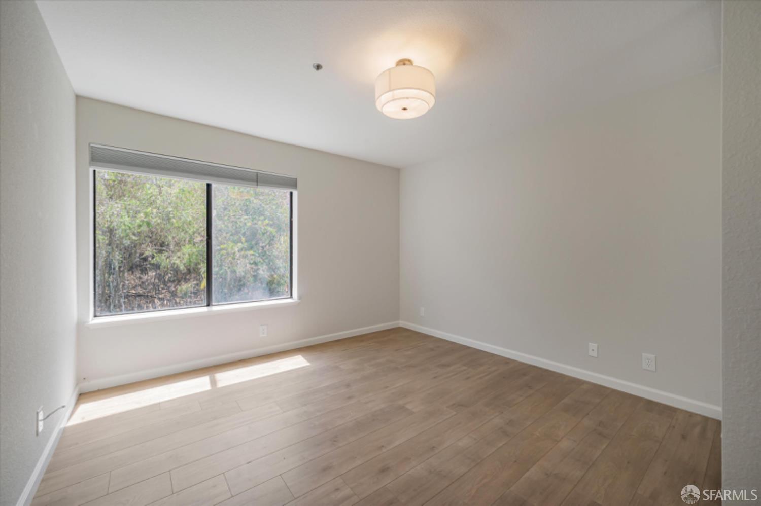 Detail Gallery Image 26 of 43 For 343 Frankfort St, Daly City,  CA 94014 - 5 Beds | 3 Baths