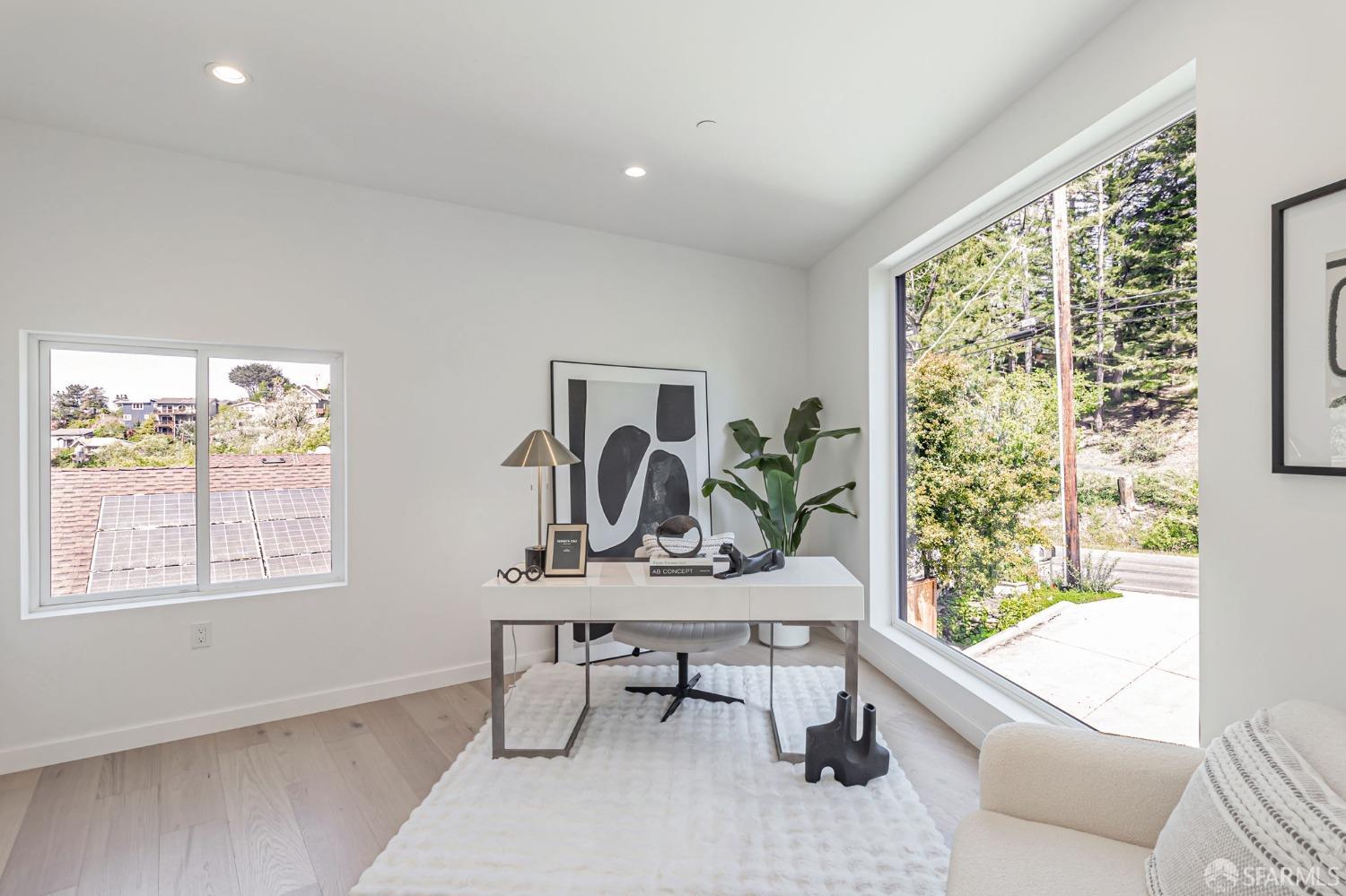 Detail Gallery Image 16 of 35 For 1841 Sunshine Valley Rd, Moss Beach,  CA 94038 - 4 Beds | 4 Baths