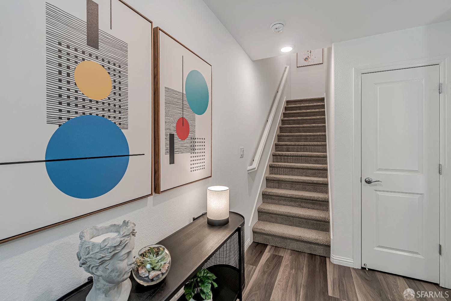 Detail Gallery Image 4 of 33 For 192 Waters Park Cir #2,  San Mateo,  CA 94403 - 2 Beds | 2/1 Baths
