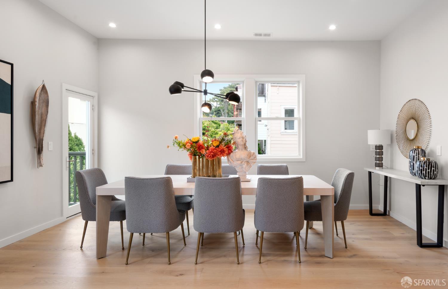 Detail Gallery Image 14 of 61 For 2580 Mcallister St, San Francisco,  CA 94118 - 5 Beds | 5/1 Baths