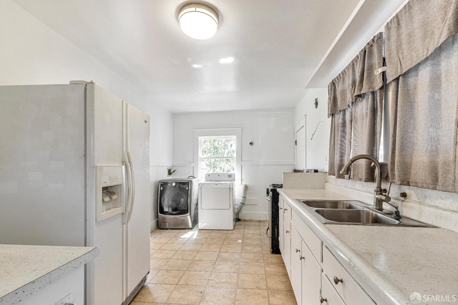 Detail Gallery Image 15 of 42 For 2709 Nicol Ave, Oakland,  CA 94602 - 3 Beds | 1 Baths