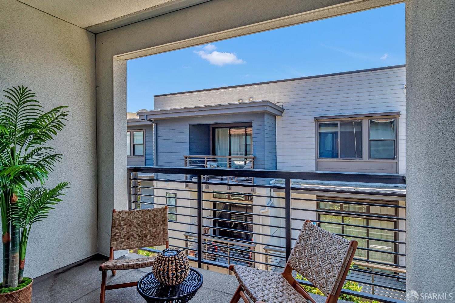Detail Gallery Image 17 of 33 For 192 Waters Park Cir #2,  San Mateo,  CA 94403 - 2 Beds | 2/1 Baths