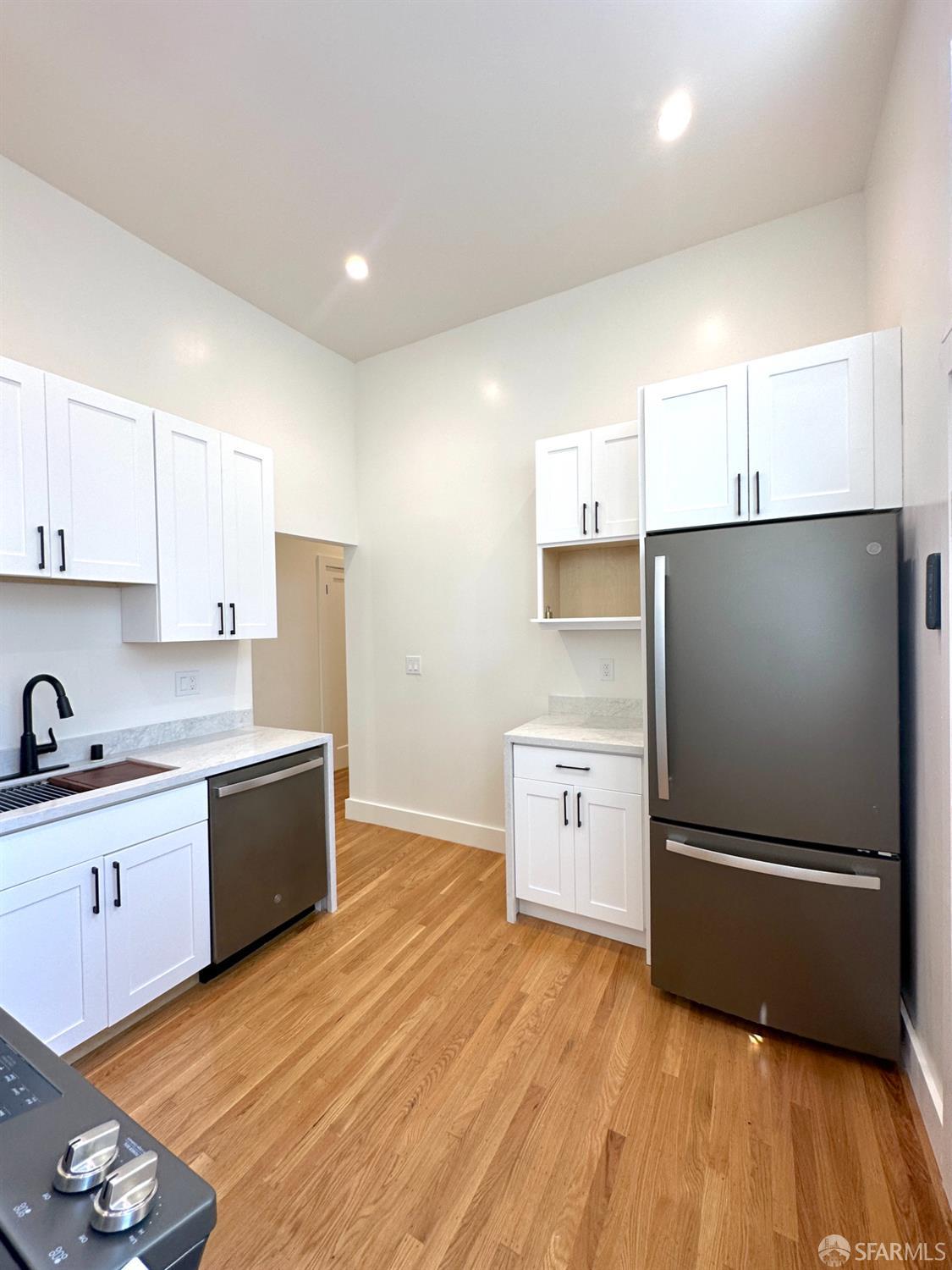 Detail Gallery Image 17 of 34 For 615 Octavia St, San Francisco,  CA 94102 - – Beds | – Baths