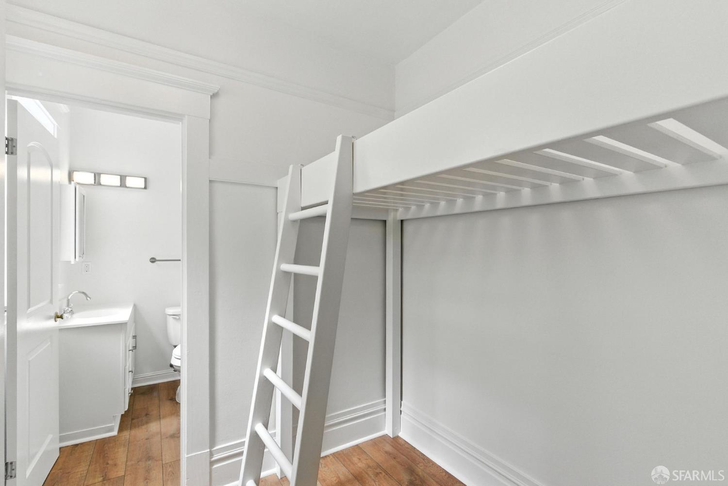 Photo #18: 425058443 Listing: Photo #18