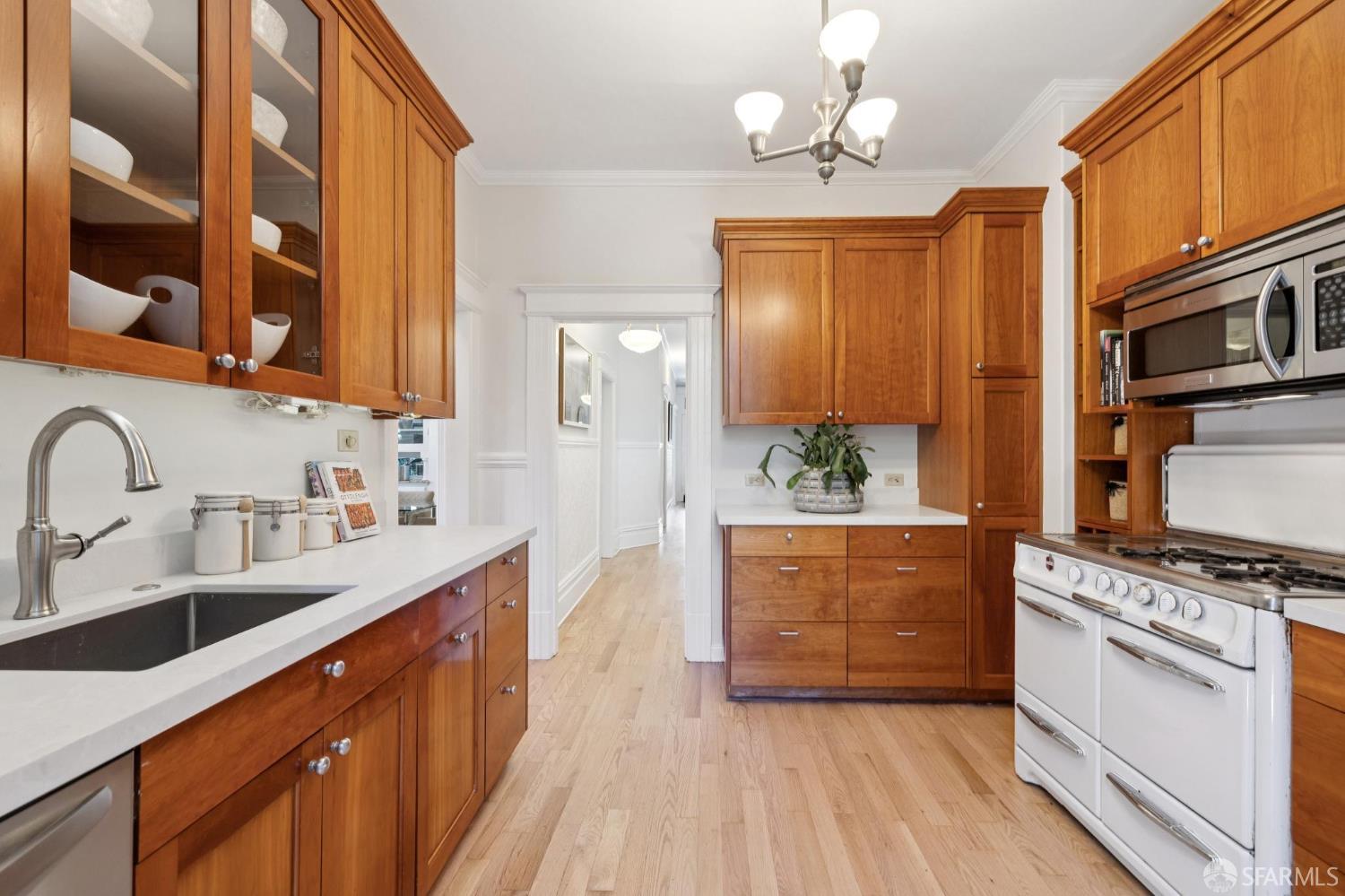 Detail Gallery Image 22 of 38 For 326 San Jose Ave, San Francisco,  CA 94110 - 3 Beds | 2 Baths