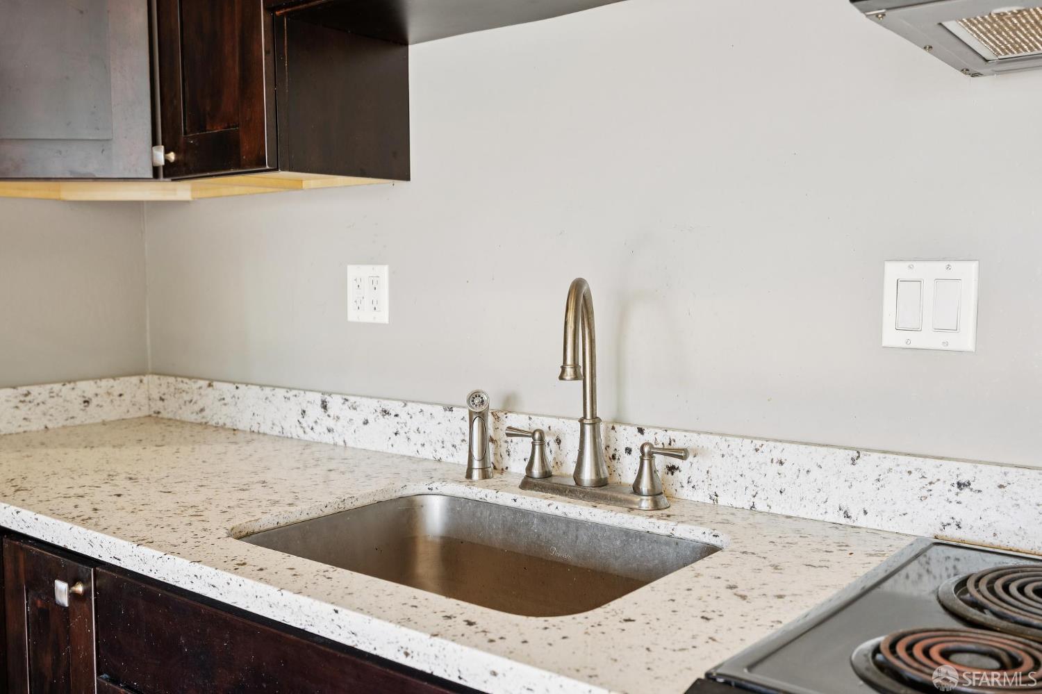 Detail Gallery Image 13 of 28 For 1110 Steiner St, San Francisco,  CA 94115 - – Beds | – Baths