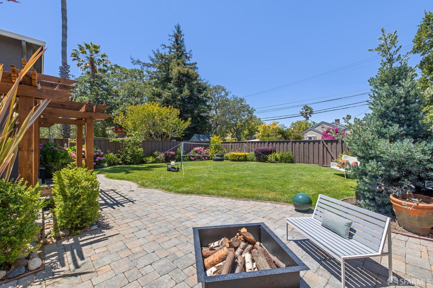 Detail Gallery Image 69 of 87 For 29 16th Ave, San Mateo,  CA 94402 - 4 Beds | 3 Baths