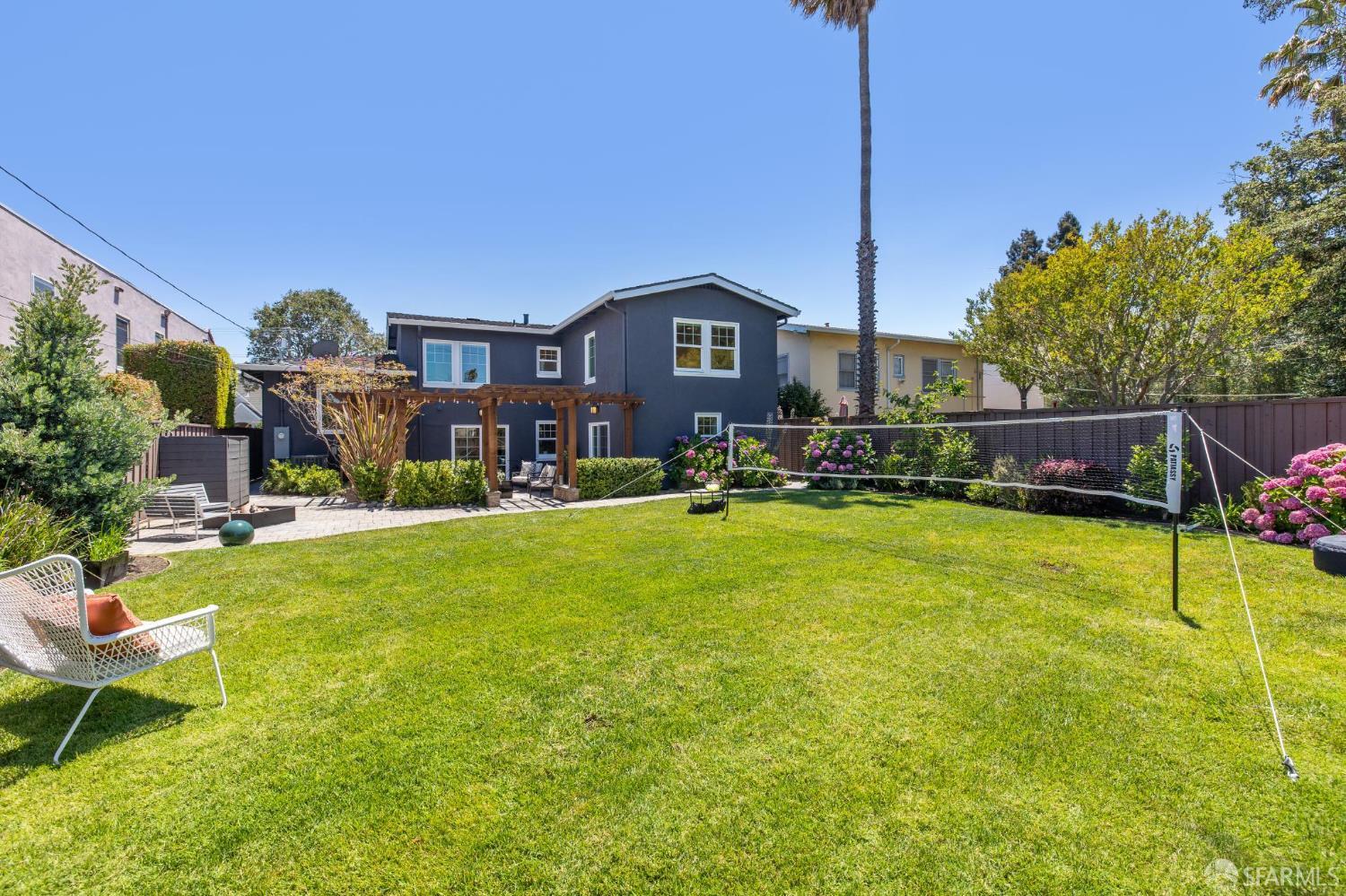 Detail Gallery Image 75 of 87 For 29 16th Ave, San Mateo,  CA 94402 - 4 Beds | 3 Baths