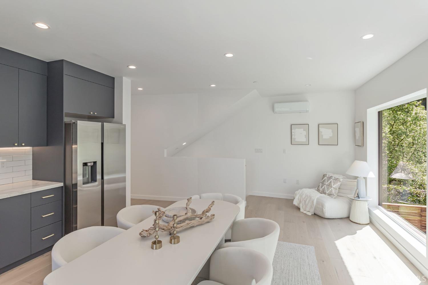 Detail Gallery Image 15 of 35 For 1841 Sunshine Valley Rd, Moss Beach,  CA 94038 - 4 Beds | 4 Baths