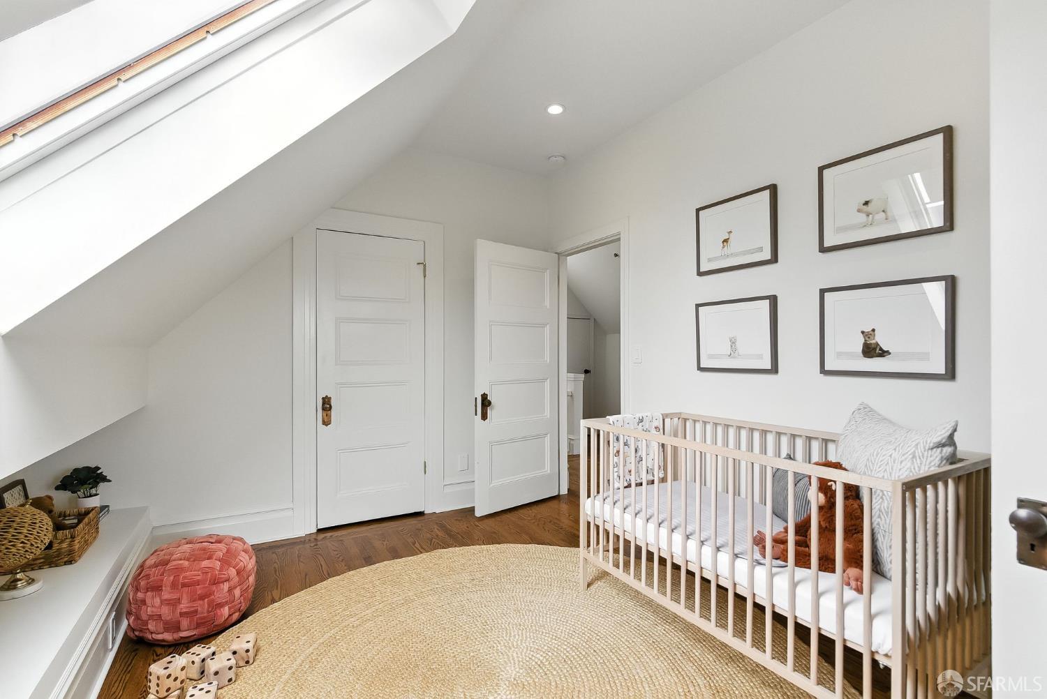 Detail Gallery Image 22 of 40 For 617 Broderick St #B,  San Francisco,  CA 94117 - 4 Beds | 4 Baths