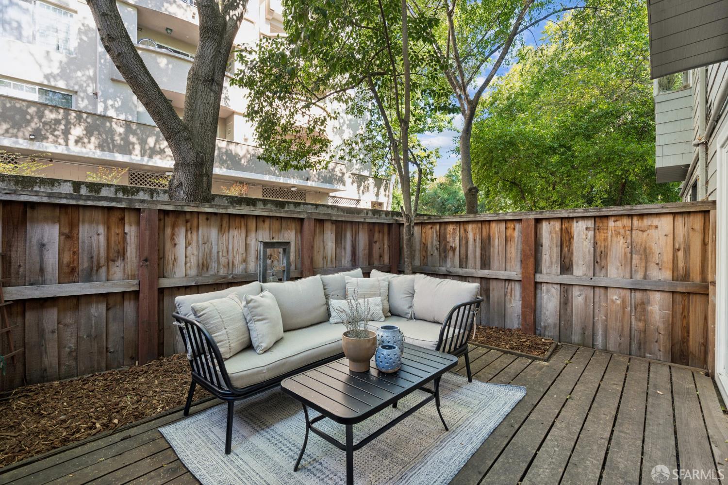 Detail Gallery Image 13 of 15 For 3193 Wayside Plz #23,  Walnut Creek,  CA 94597 - 1 Beds | 1 Baths