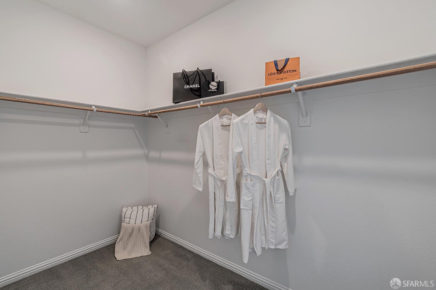 Detail Gallery Image 18 of 33 For 192 Waters Park Cir #2,  San Mateo,  CA 94403 - 2 Beds | 2/1 Baths