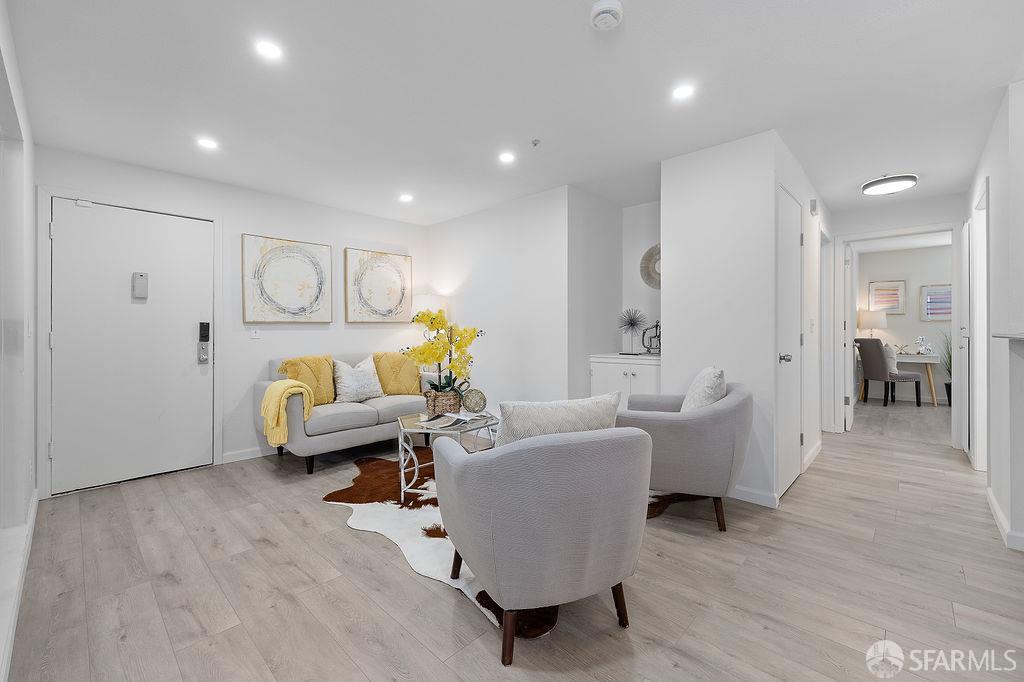 Detail Gallery Image 3 of 30 For 2901 Macarthur Blvd #104,  Oakland,  CA 94602 - 2 Beds | 1 Baths