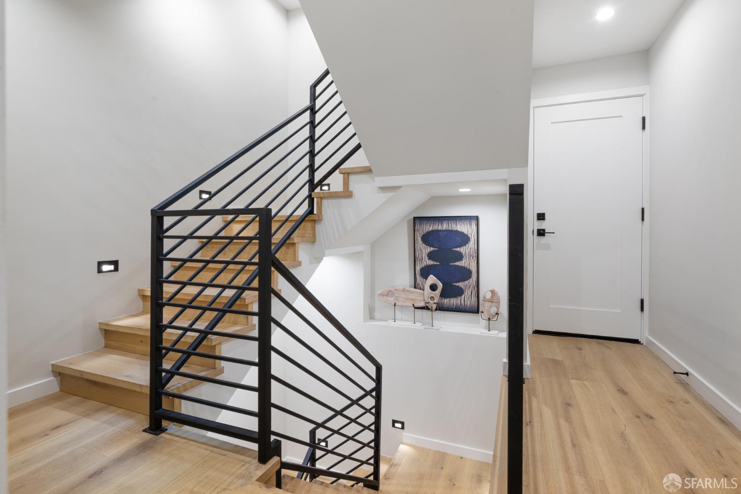 Detail Gallery Image 32 of 61 For 2580 Mcallister St, San Francisco,  CA 94118 - 5 Beds | 5/1 Baths