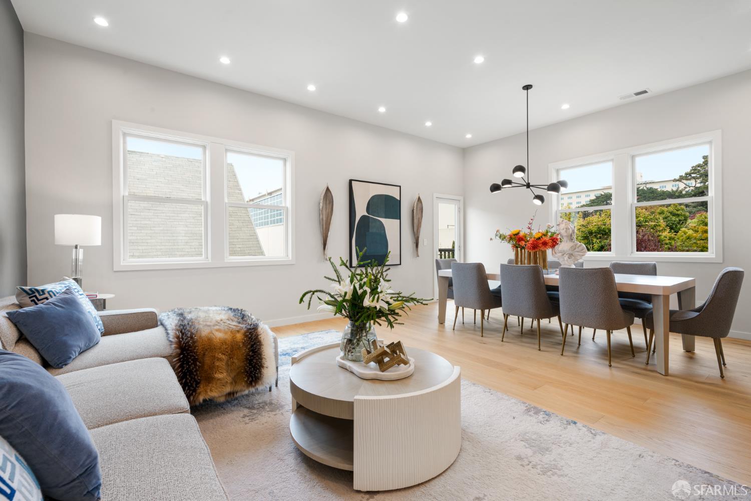 Detail Gallery Image 13 of 61 For 2580 Mcallister St, San Francisco,  CA 94118 - 5 Beds | 5/1 Baths