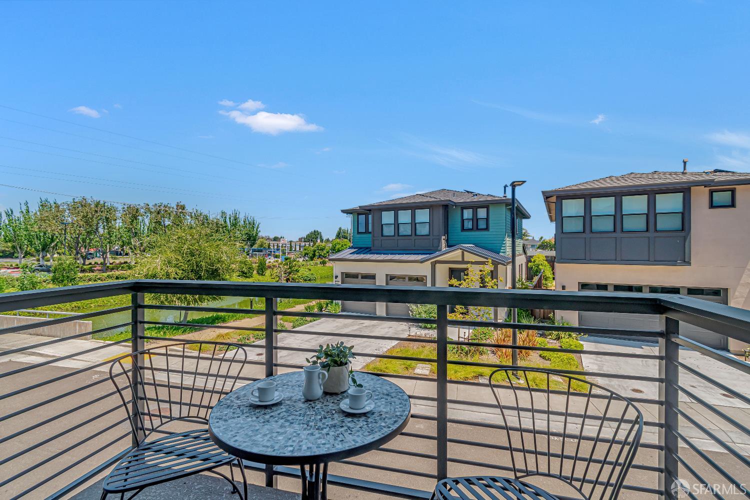 Detail Gallery Image 11 of 33 For 192 Waters Park Cir #2,  San Mateo,  CA 94403 - 2 Beds | 2/1 Baths