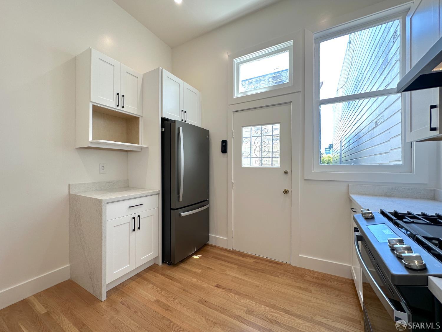 Detail Gallery Image 16 of 34 For 615 Octavia St, San Francisco,  CA 94102 - – Beds | – Baths